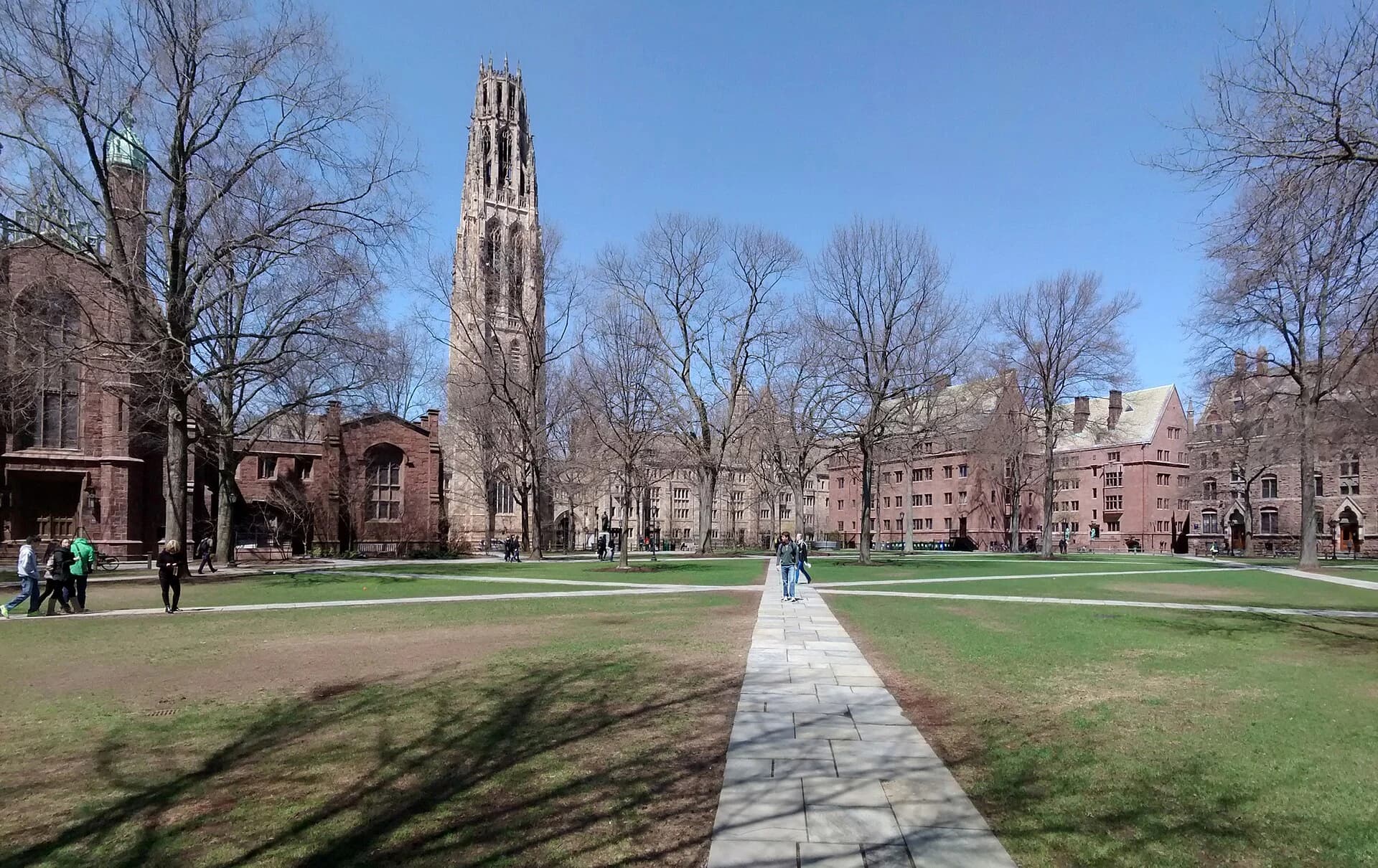 Yale University 실제 캠퍼스 · Old Campus & Harkness Tower
